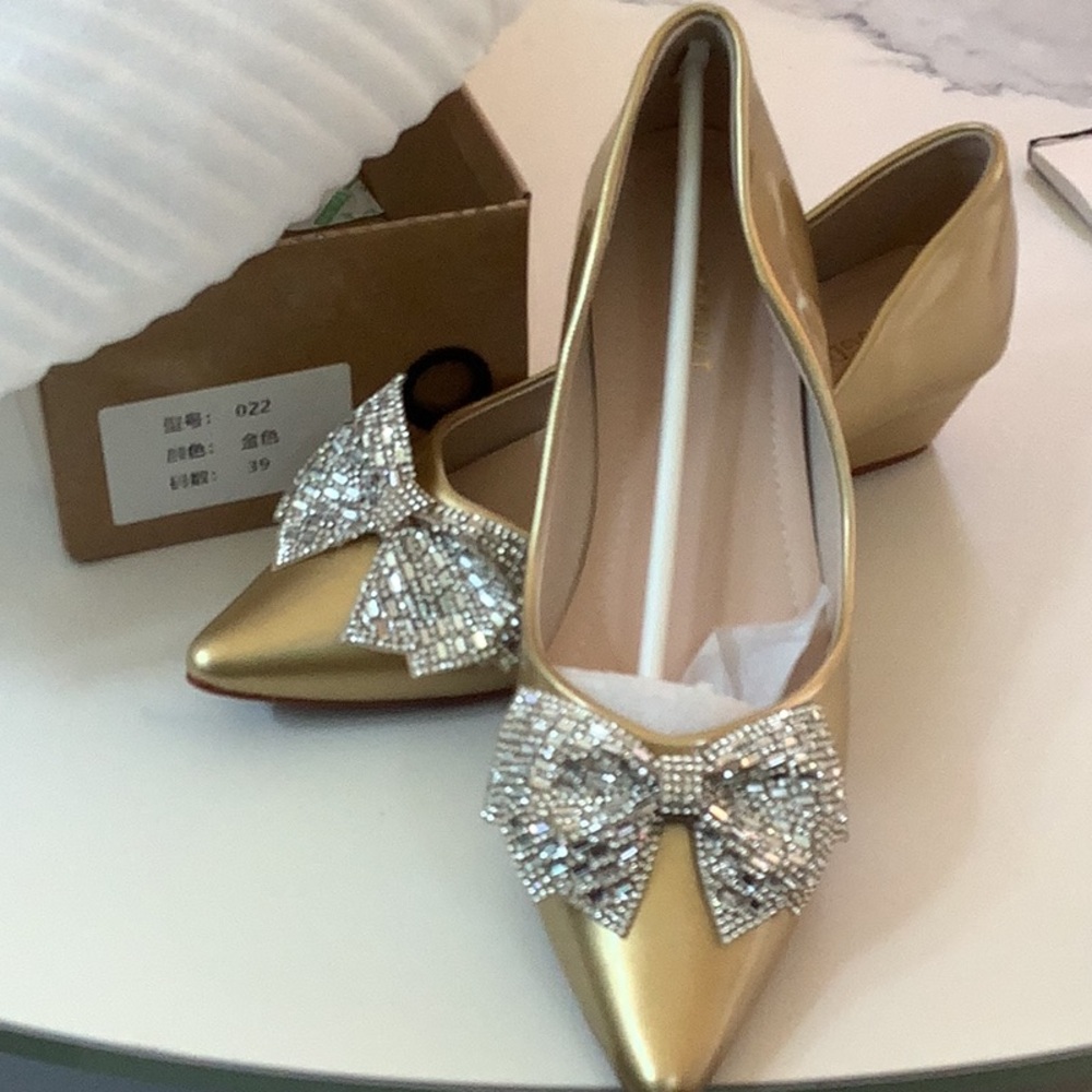 Elegant Yet Youthful and fun..Gold Women's Shoes with Bow Detail